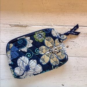 Vtg 2007 Vera Bradley Mod Floral Blue Quilted Cosmetic Makeup Bag Zip Pouch NT22